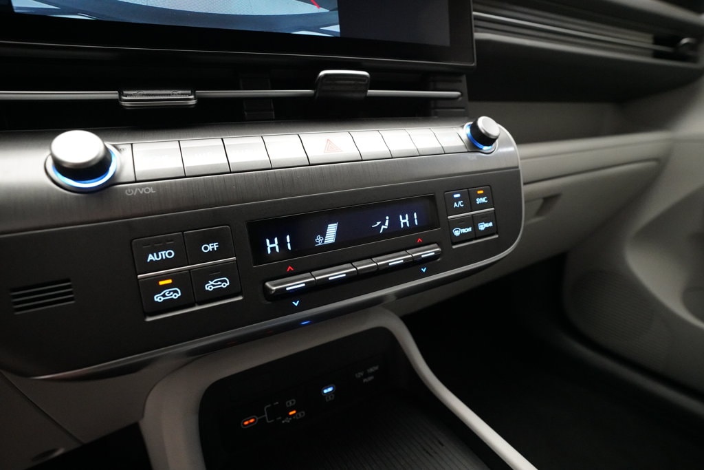 2024 Hyundai Kona SEL - Photo 20