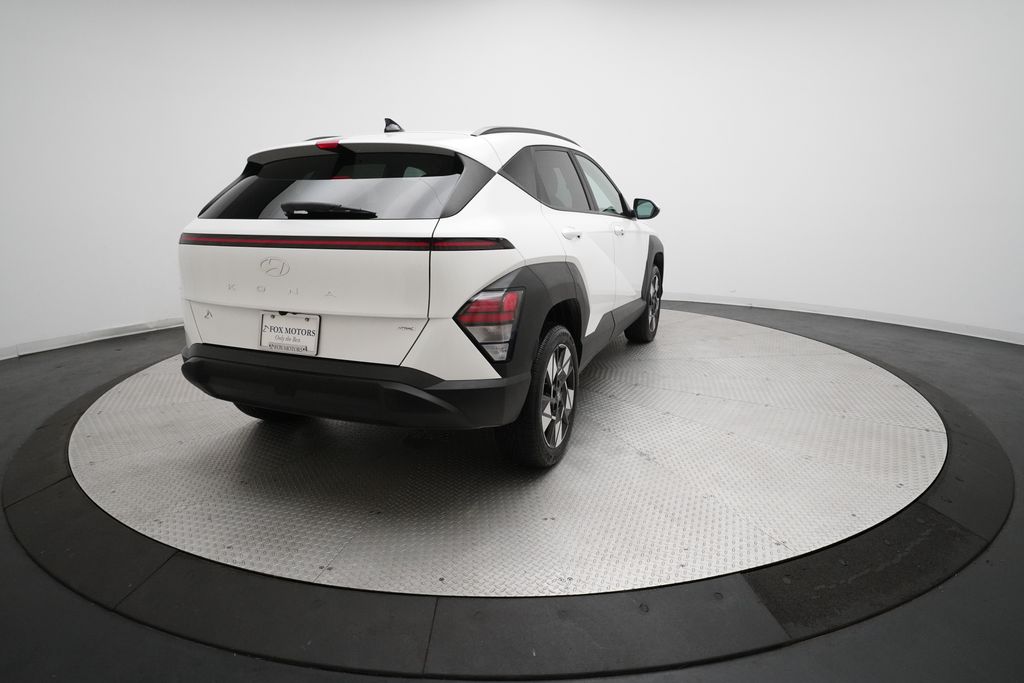 2024 Hyundai Kona SEL - Photo 13