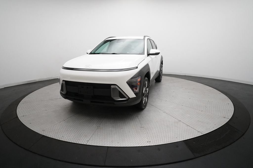 2024 Hyundai Kona SEL - Photo 12