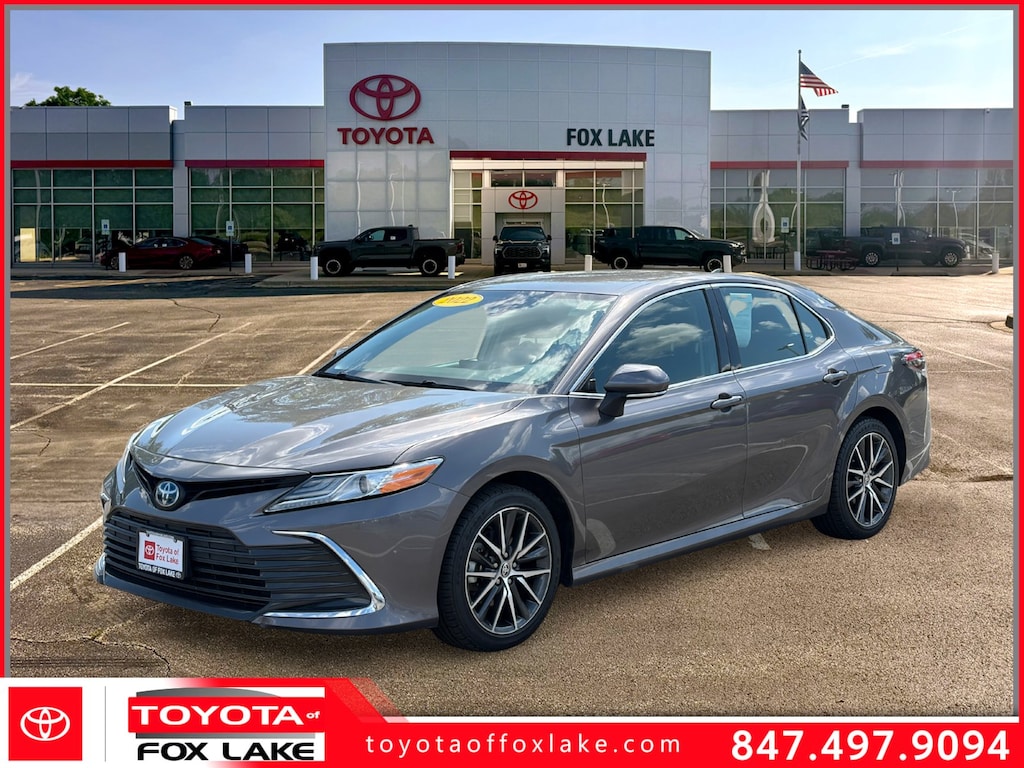 Used 2022 Toyota Camry Hybrid XLE Car