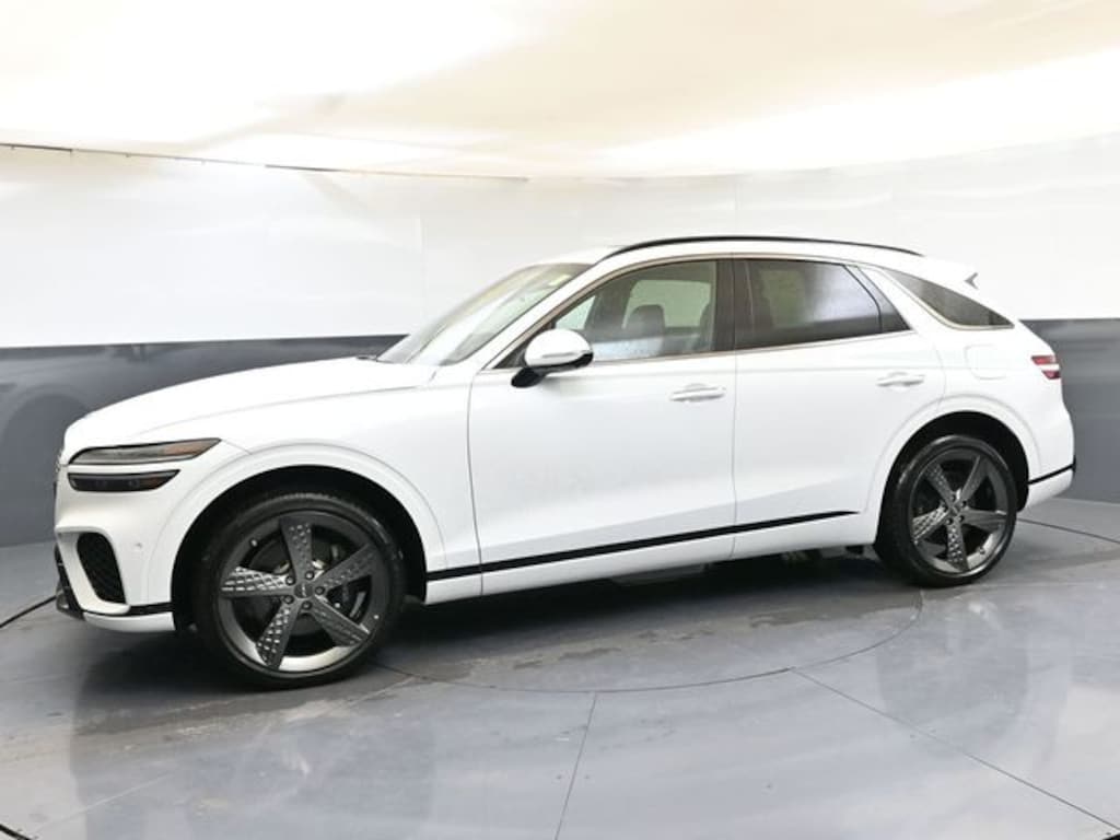Used 2024 Genesis GV70 SUV