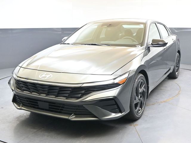 Used 2026 Hyundai Elantra SEL Sport Premium Sedan