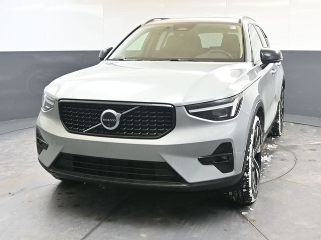 2026 Volvo XC40