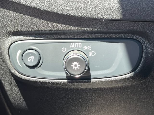 2024 Chevrolet Equinox LT - Photo 17
