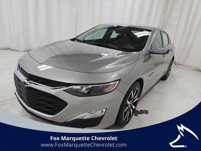 Used 2025 Chevrolet Malibu RS Car