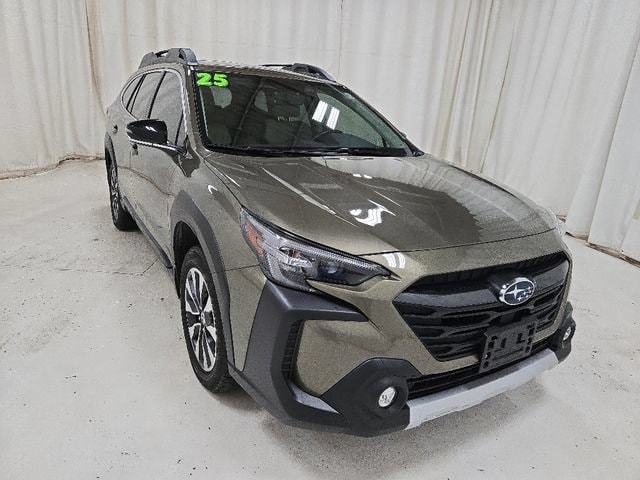 2025 Subaru Outback Limited - Photo 13