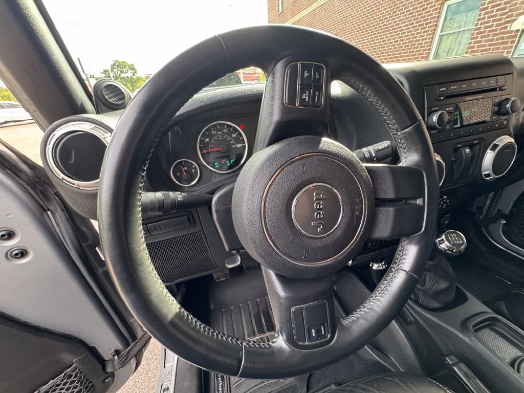Used 2013 Jeep Wrangler Rubicon SUV