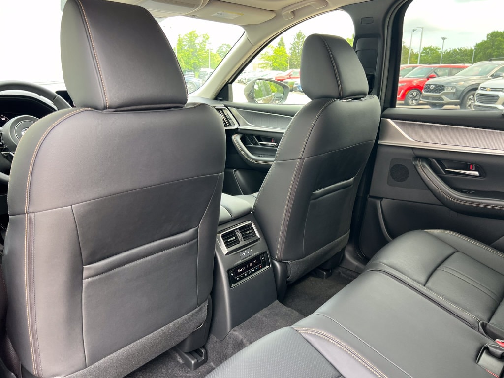 2026 Mazda CX-90 Premium Package - Photo 35