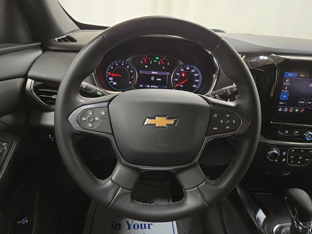 Used 2023 Chevrolet Traverse LT SUV