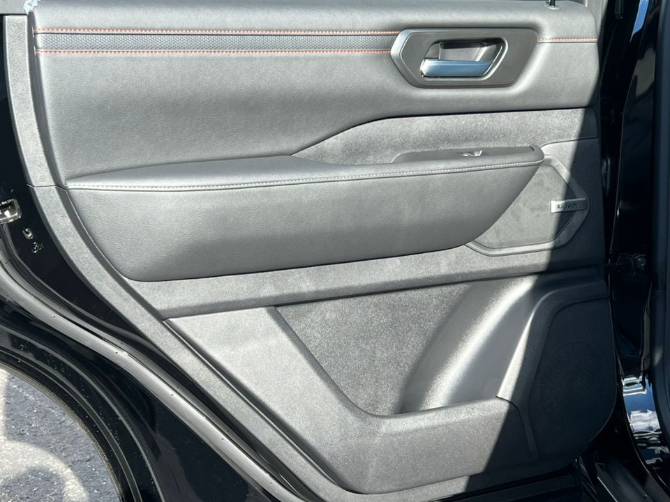 2026 Nissan Armada PRO-4X - Photo 39