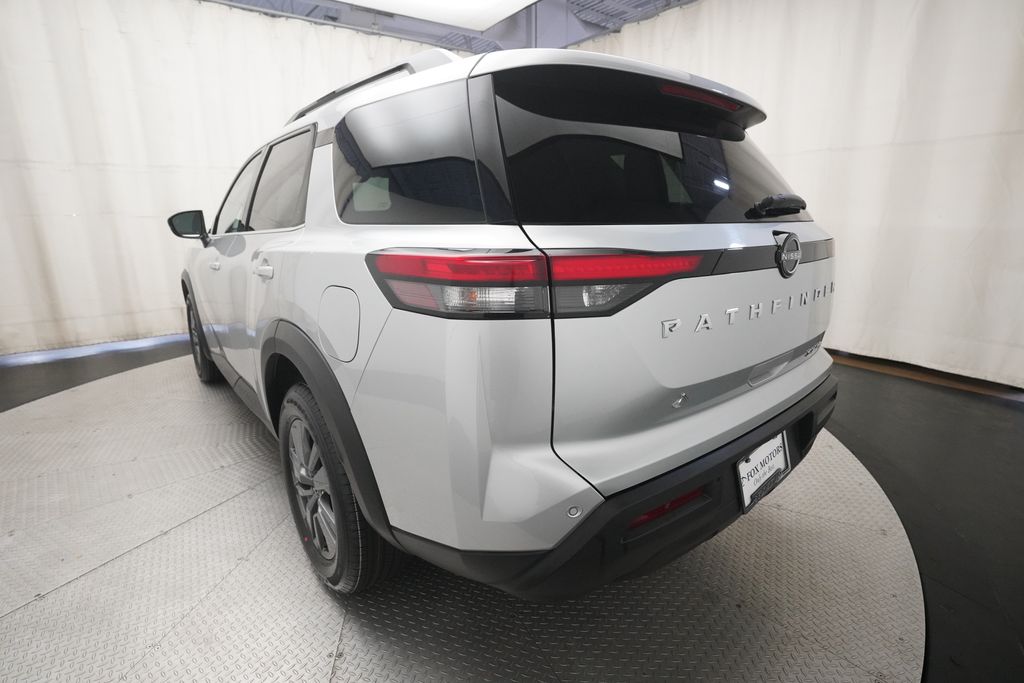2024 Nissan Pathfinder SV - Photo 35