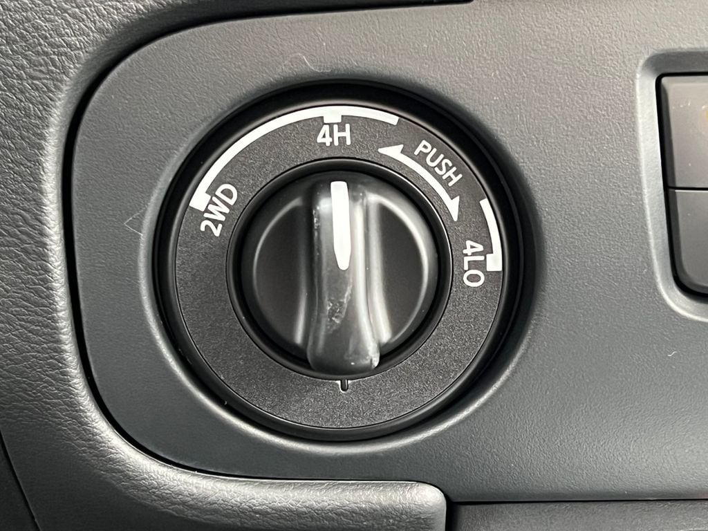 2026 Nissan Frontier SV - Photo 26