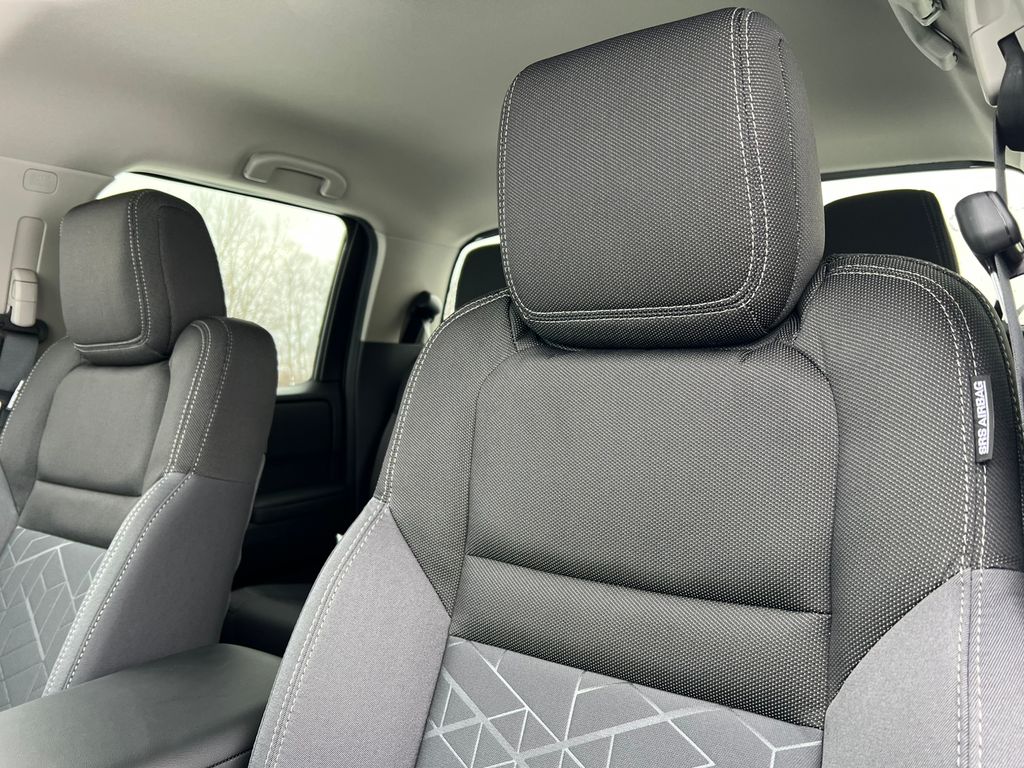 2026 Nissan Frontier SV - Photo 10