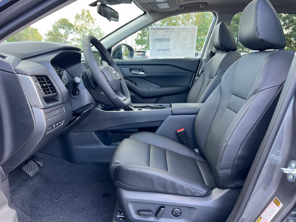 New 2027 Nissan Rogue Dark Armor SUV