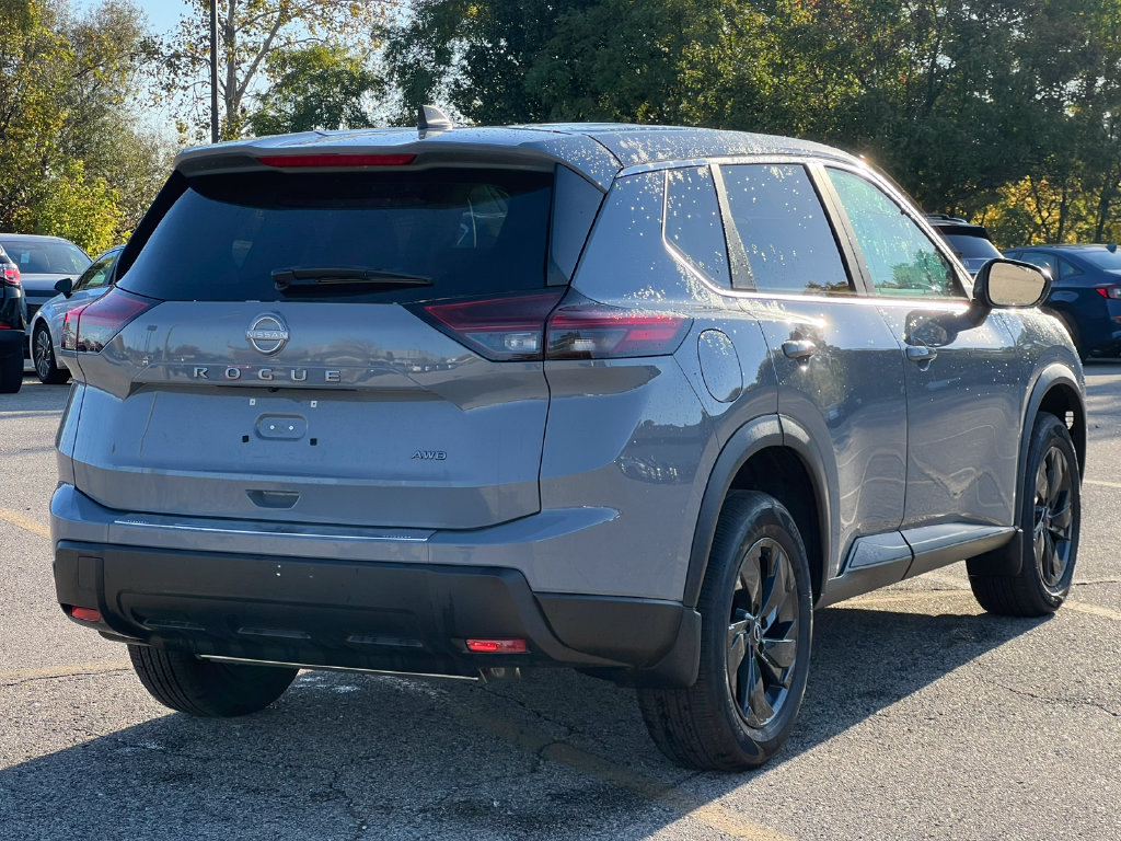 2026 Nissan Rogue SV - Photo 7