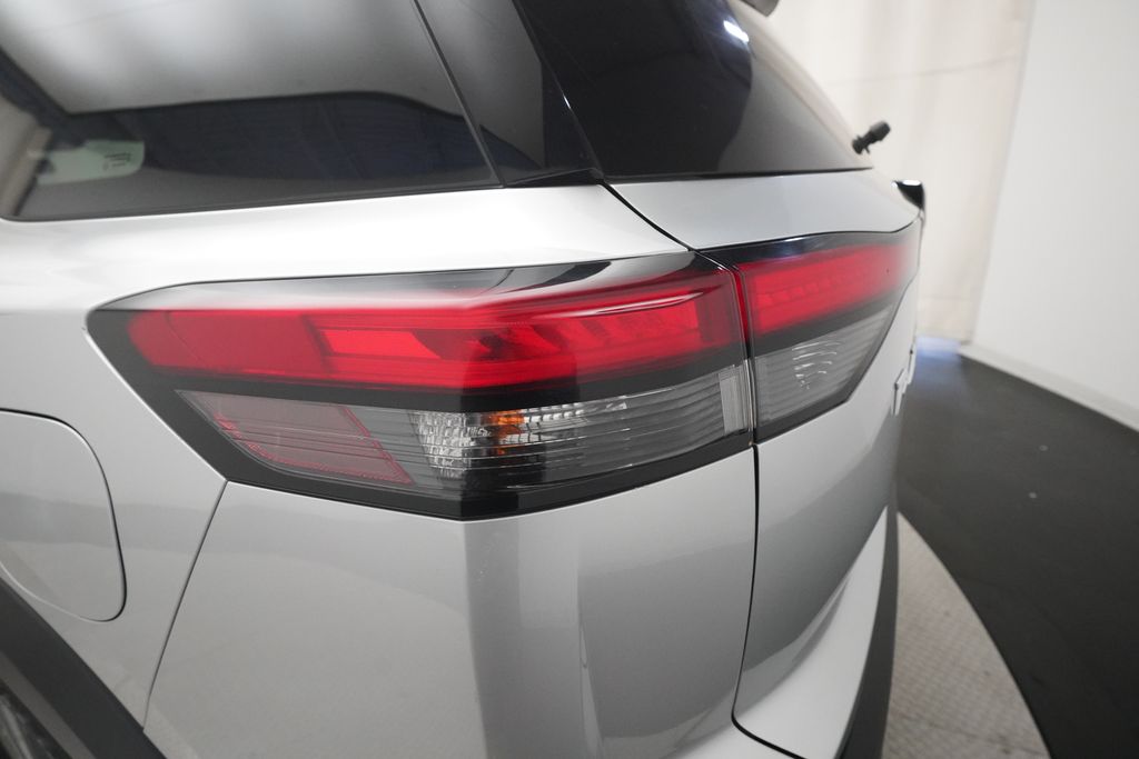 2024 Nissan Pathfinder SV - Photo 33