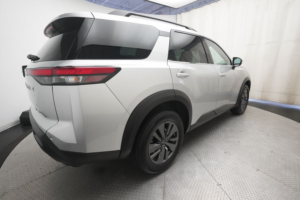 2024 Nissan Pathfinder SV - Photo 36
