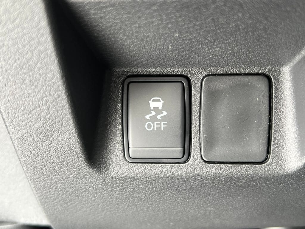 2026 Nissan Frontier SV - Photo 14