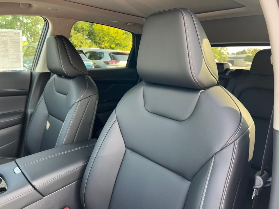2025 Nissan Murano SL - Photo 11