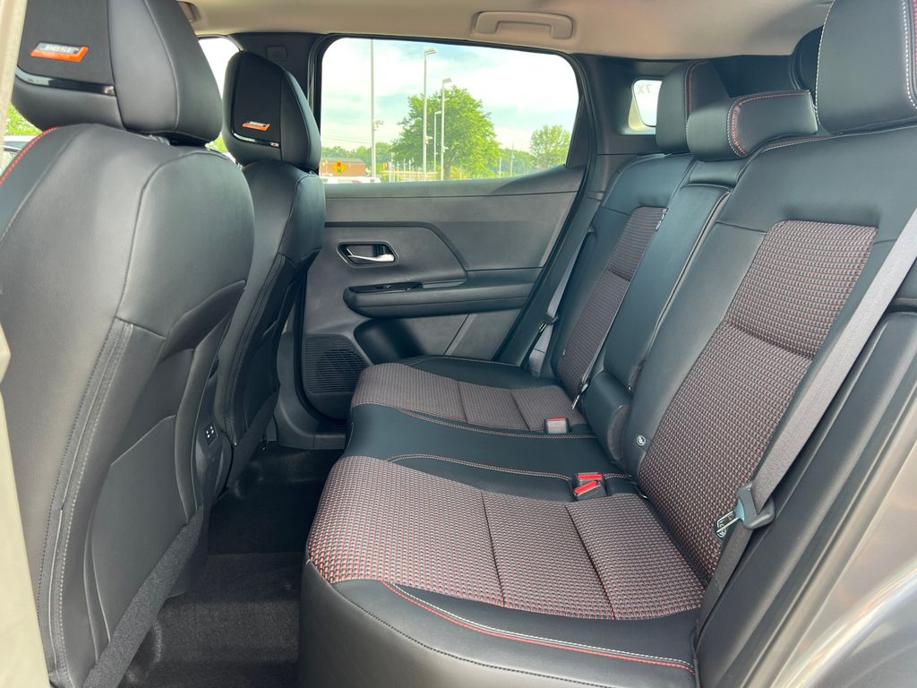 New 2026 Nissan Kicks SR SUV