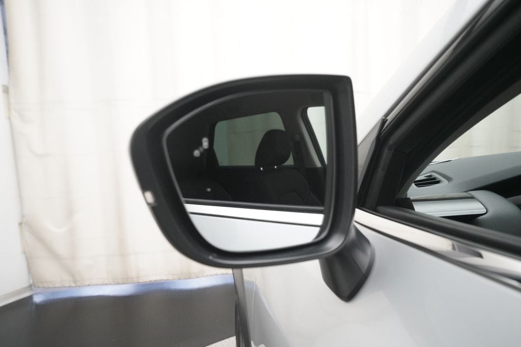 2024 Nissan Pathfinder SV - Photo 26