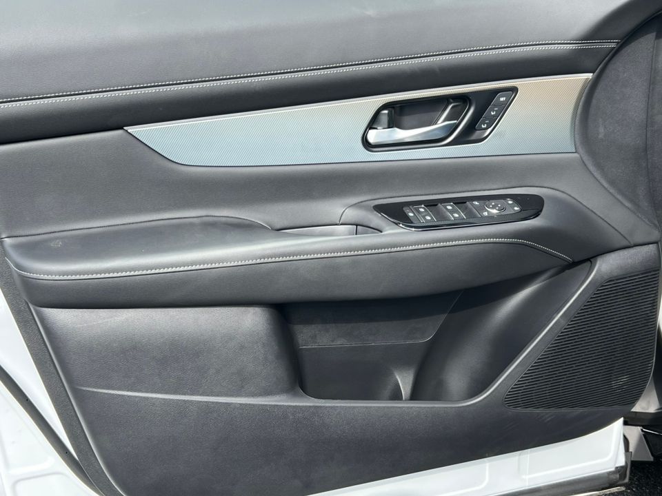 2025 Nissan Murano SL - Photo 12