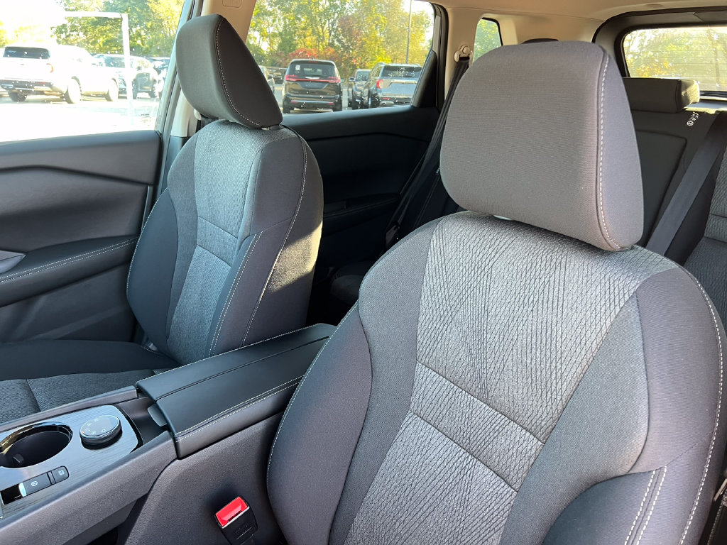 2026 Nissan Rogue SV - Photo 11