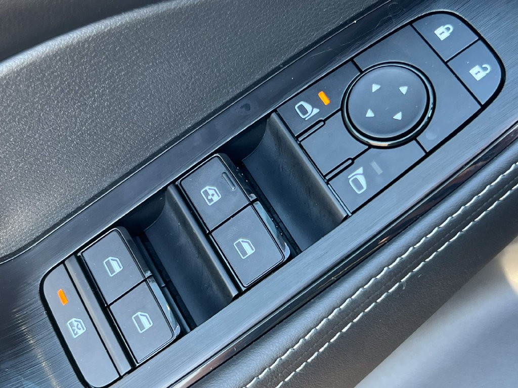 2026 Nissan Rogue SV - Photo 13