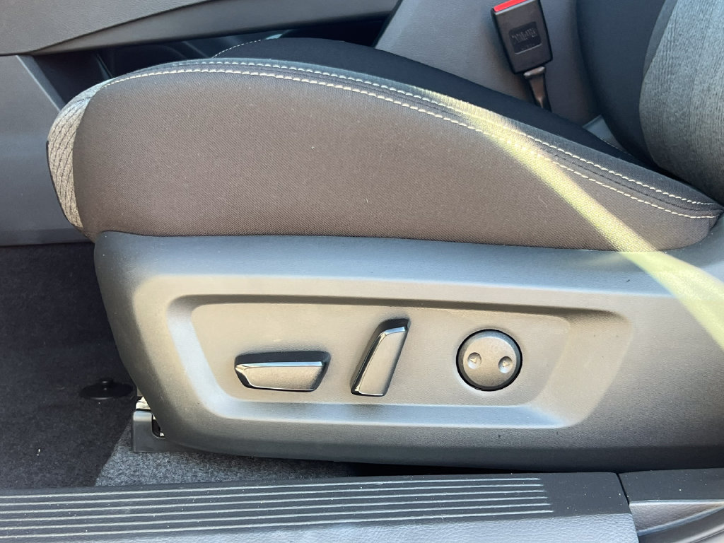 2026 Nissan Rogue SV - Photo 8