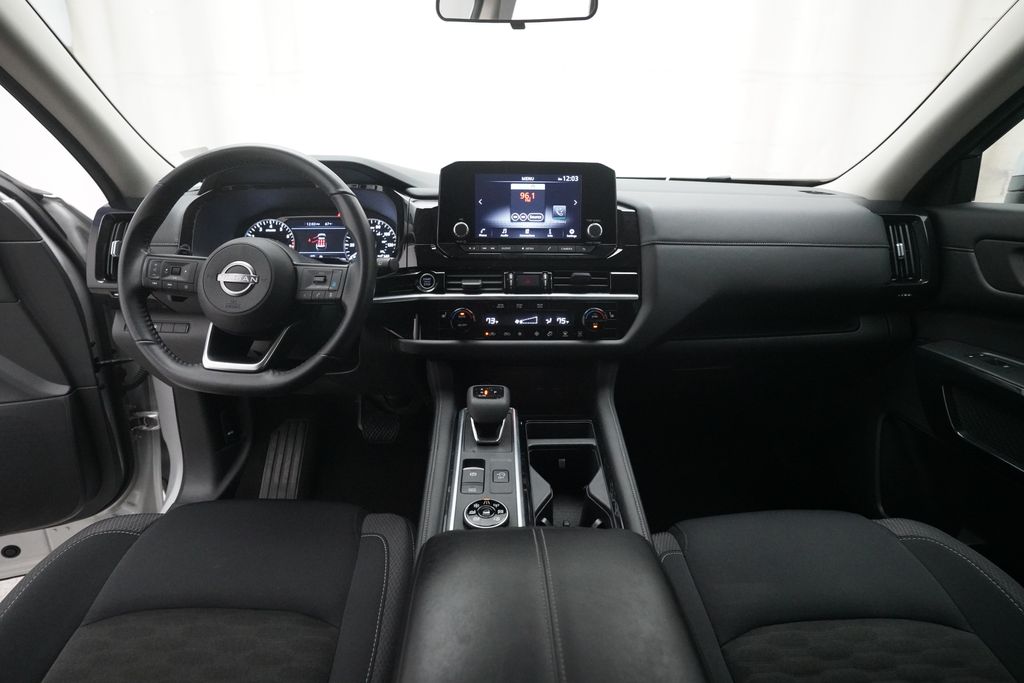 2024 Nissan Pathfinder SV - Photo 6