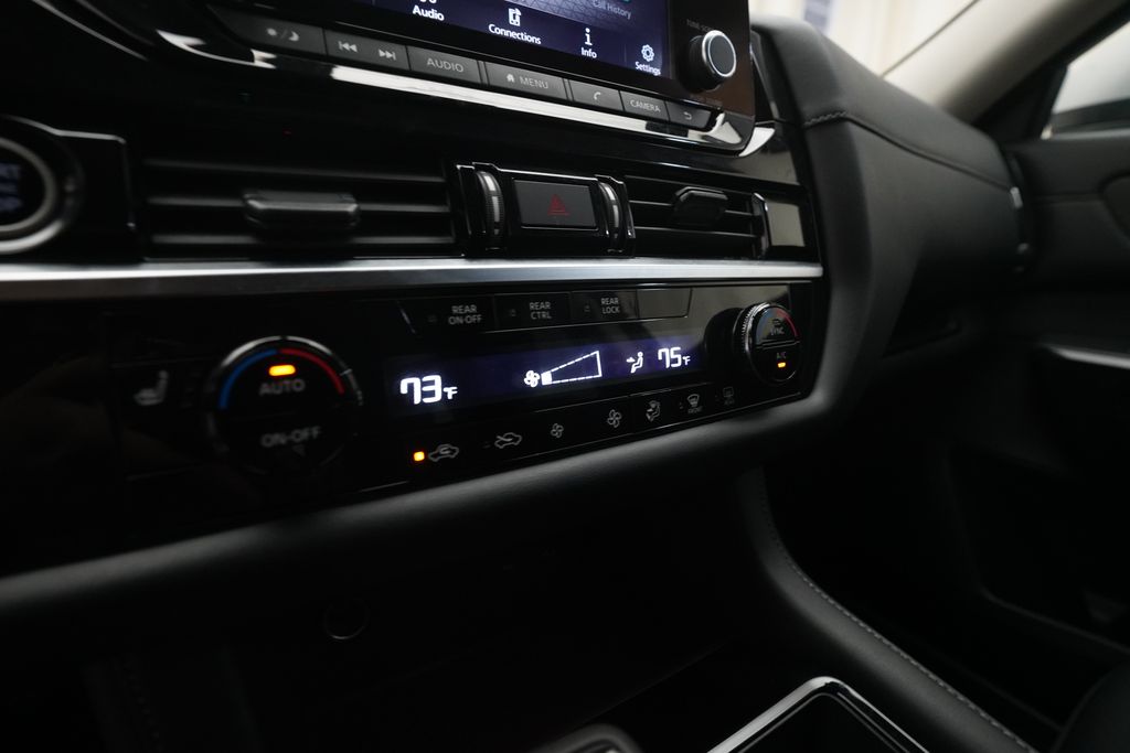2024 Nissan Pathfinder SV - Photo 22