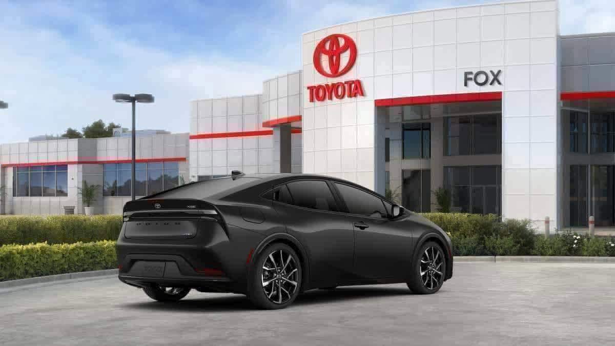 2026 Toyota Prius Plug-in Hybrid XSE - Photo 10