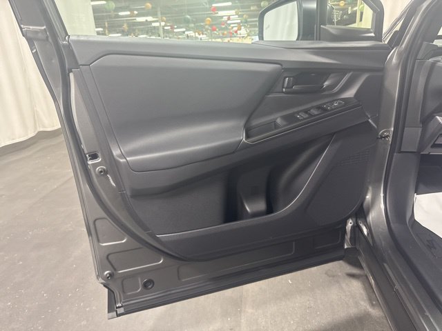 2026 Toyota bZ XLE - Photo 10