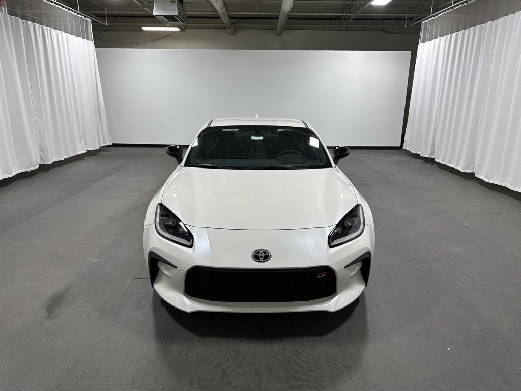 New 2026 Toyota GR86 Premium MT 2+2 COUPE 6 SPD M/T
