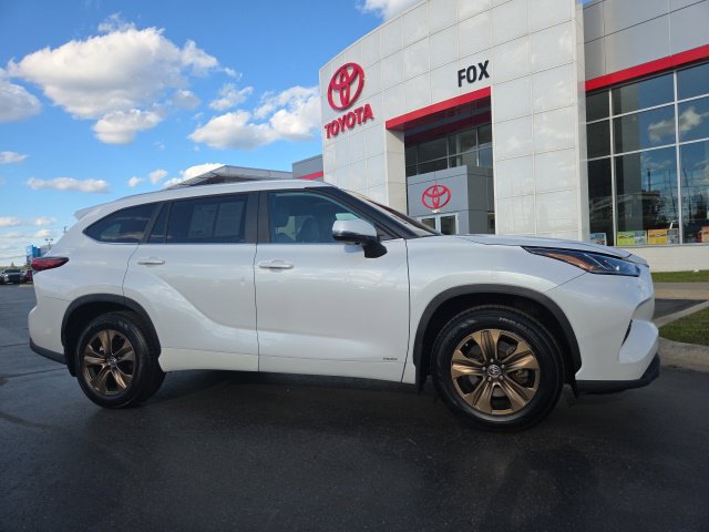 2023 Toyota Highlander Hybrid Bronze Edition Sport Utility