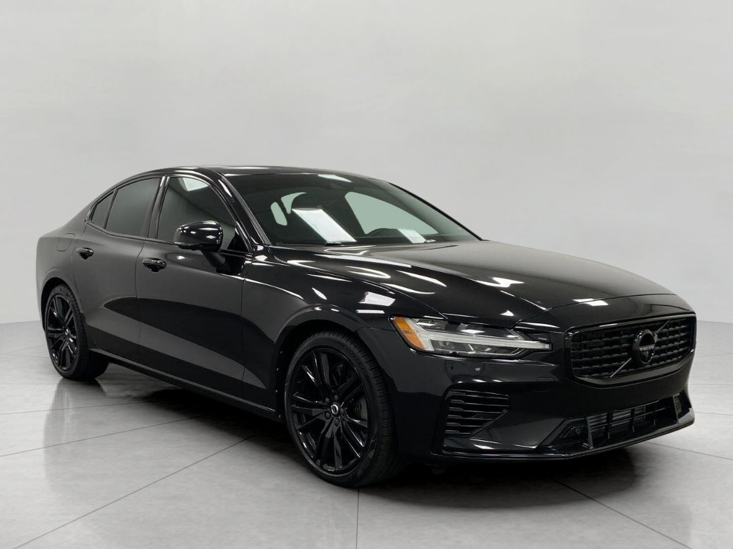 2022 Volvo S60