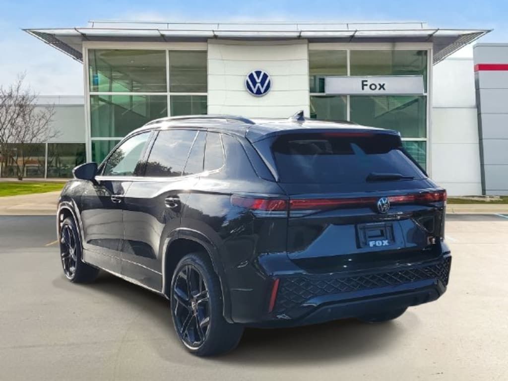 New 2026 Volkswagen Tiguan SE R-Line Black SUV