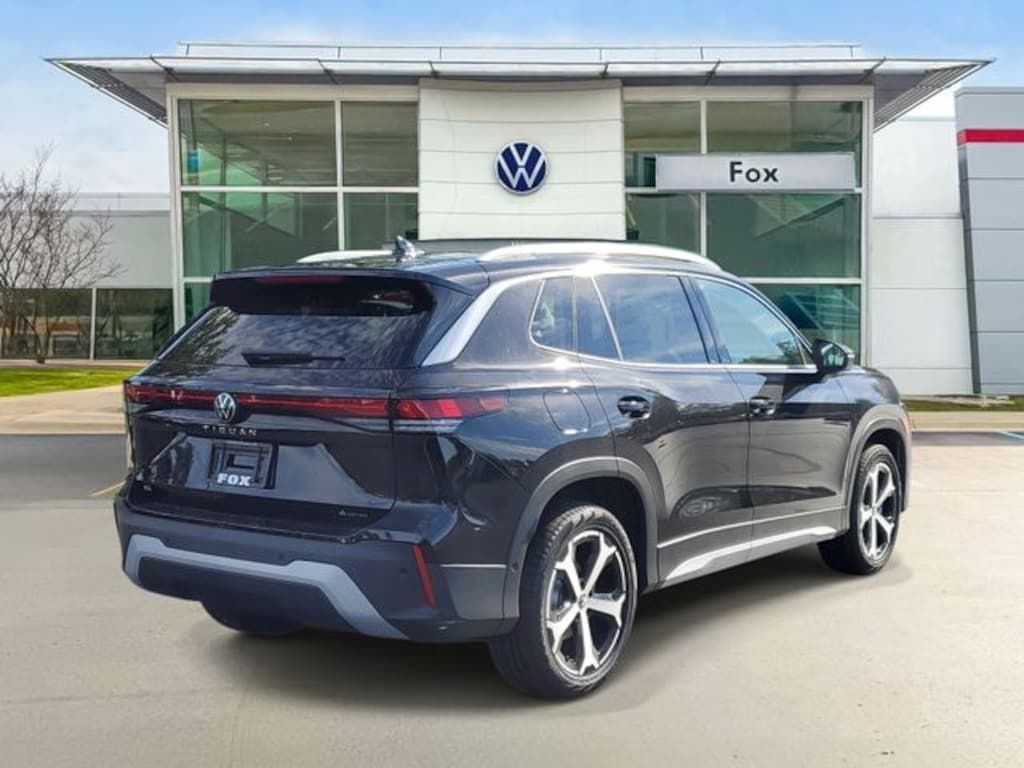 New 2026 Volkswagen Tiguan SE SUV