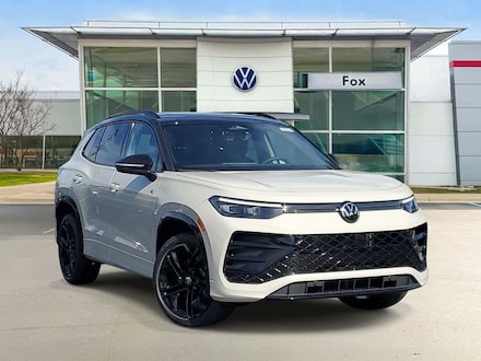 2026 Volkswagen Tiguan SE R-Line Black SUV