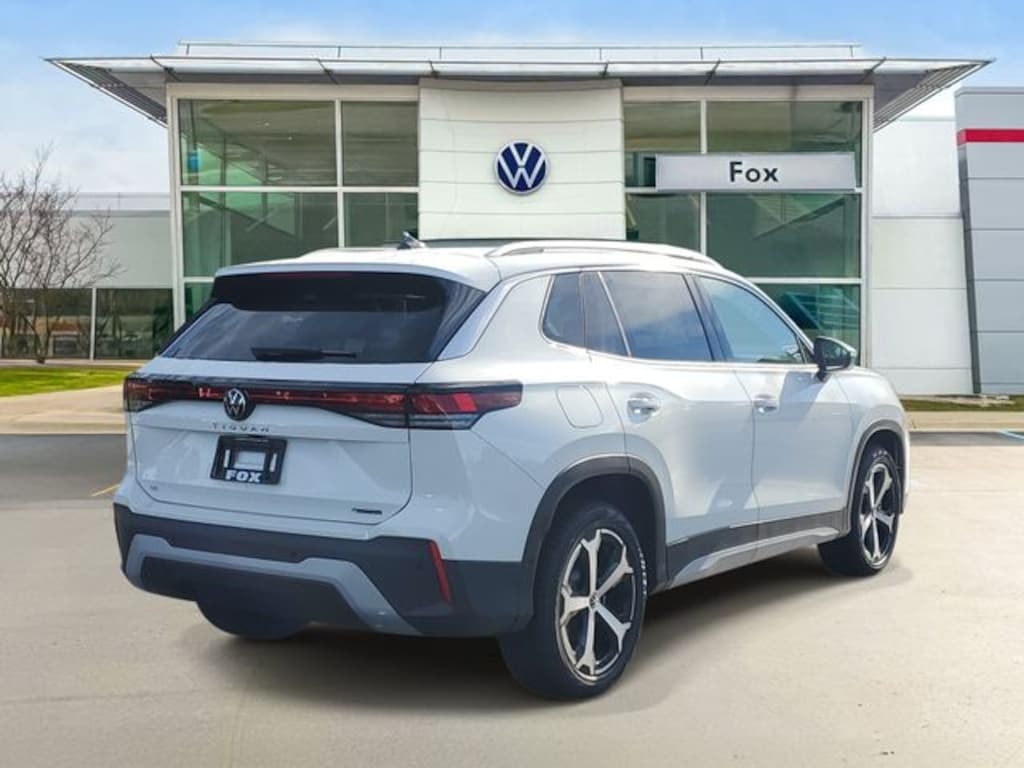 New 2026 Volkswagen Tiguan SE SUV