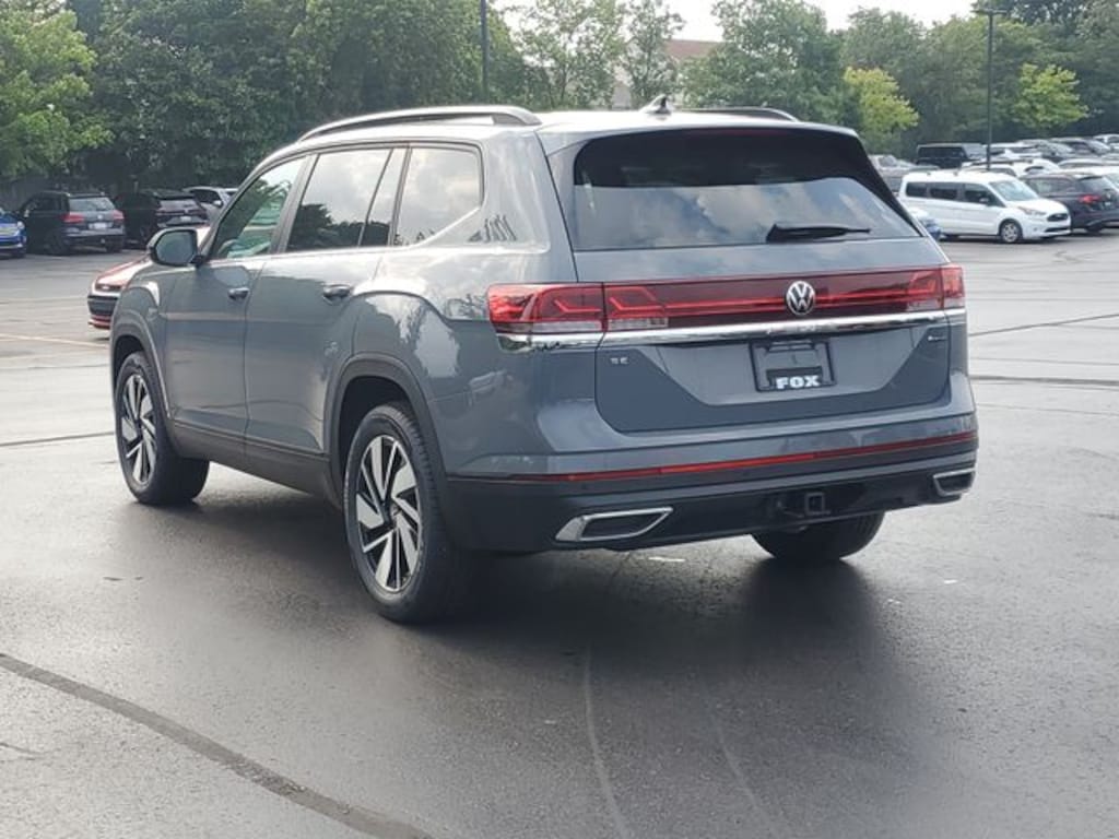 New 2026 Volkswagen Atlas SE w/Technology SUV