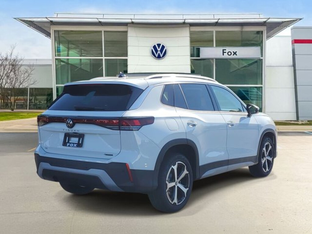 New 2026 Volkswagen Tiguan SE SUV