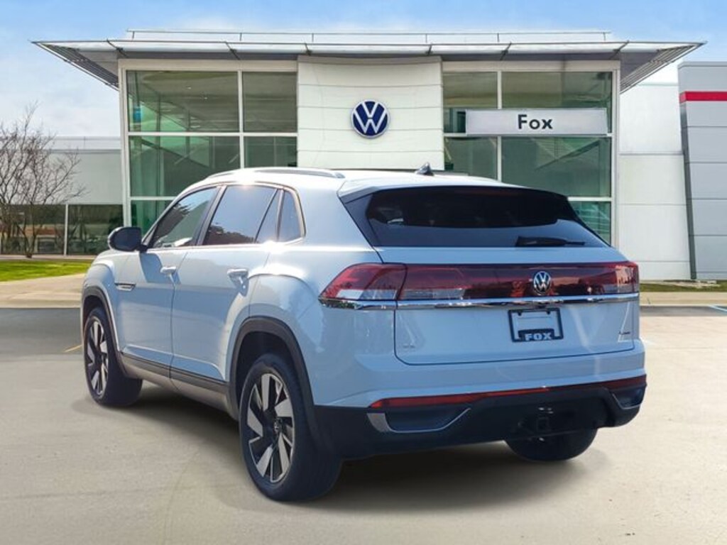 New 2026 Volkswagen Atlas Cross Sport SE w/Technology SUV