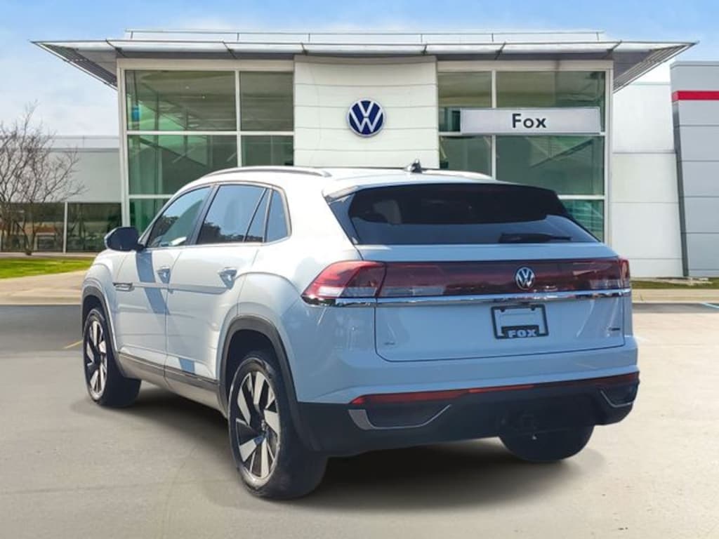 New 2026 Volkswagen Atlas Cross Sport SE w/Technology SUV