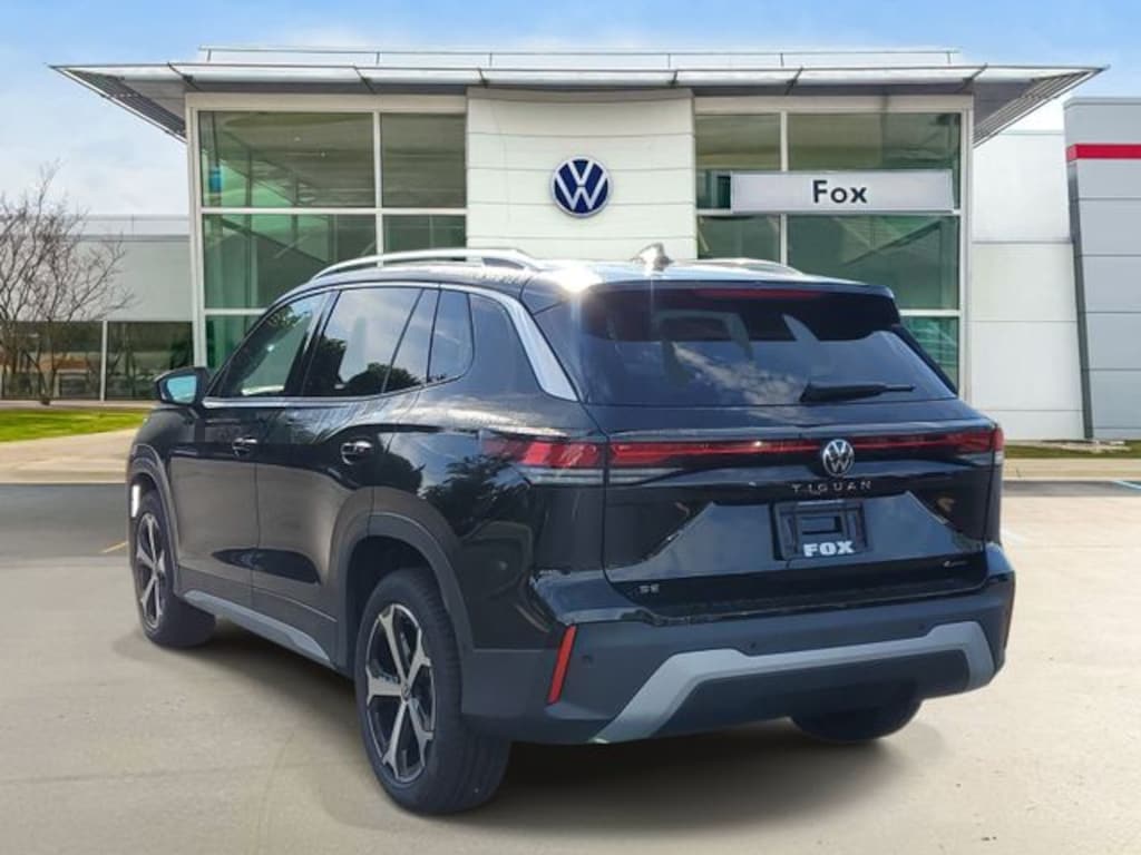 New 2026 Volkswagen Tiguan SE SUV