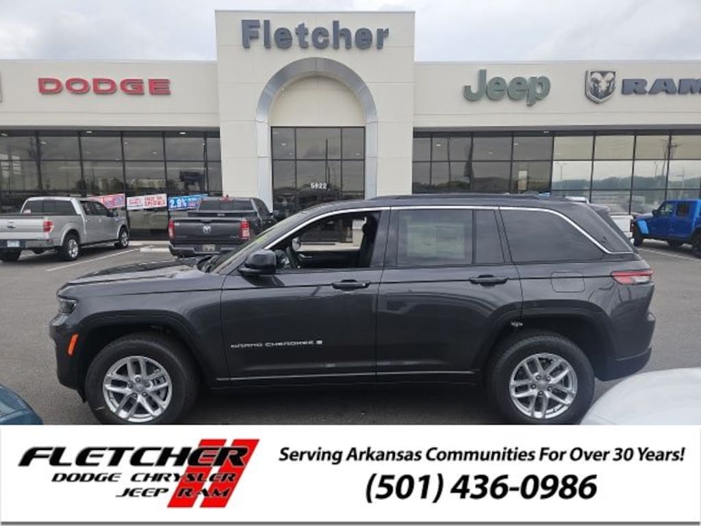 New 2026 Jeep Grand Cherokee LAREDO 4X2 Sport Utility