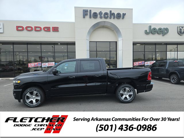 New 2026 Ram 1500 EXPRESS CREW CAB 4X2 5'7 BOX Pickup