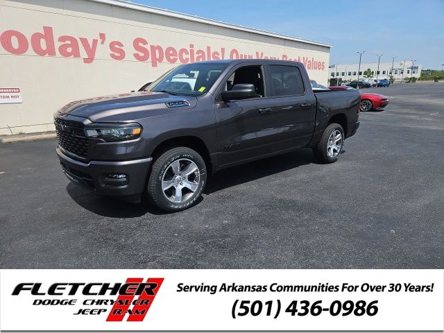 New 2026 Ram 1500 EXPRESS CREW CAB 4X2 5'7 BOX Pickup