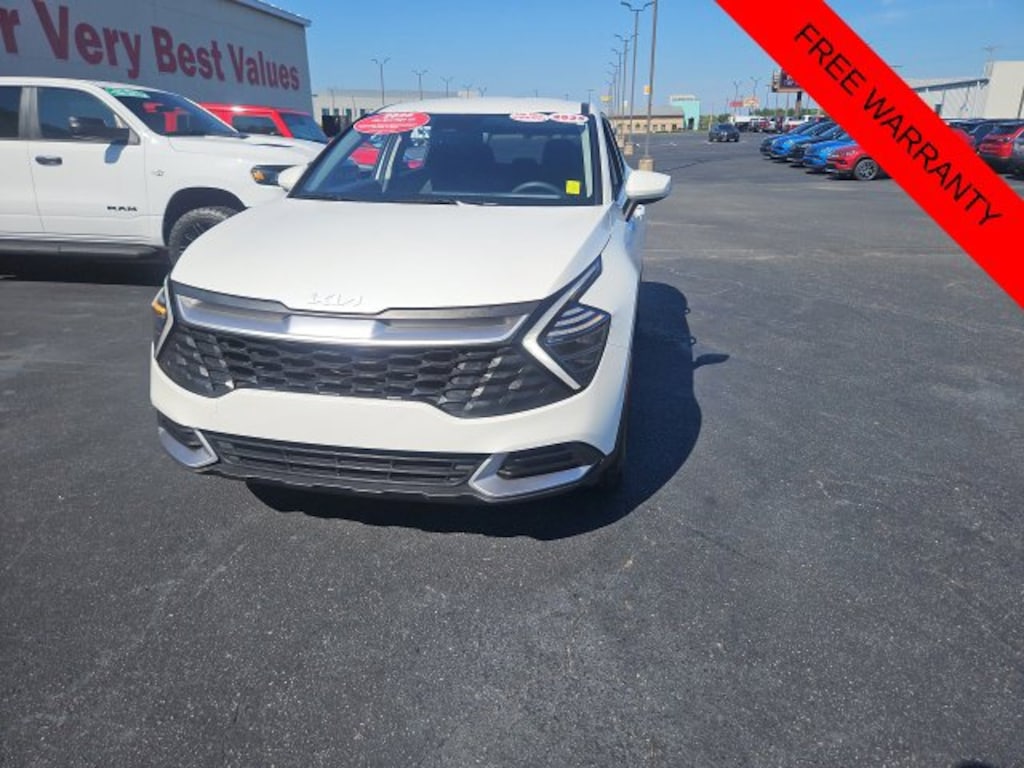 Used 2025 Kia Sportage LX SUV