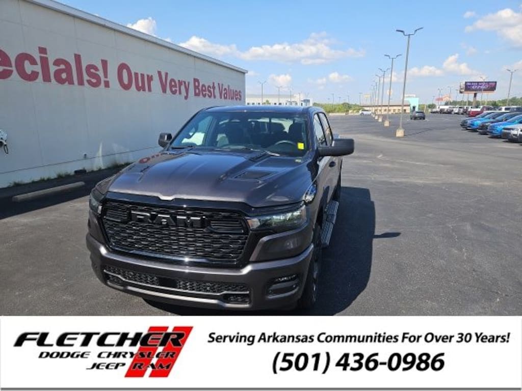 New 2027 Ram 1500 EXPRESS CREW CAB 4X4 5'7 BOX Pickup